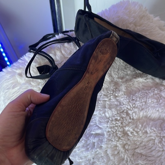 Vintage block toe shoes black cotton with black leather in the front vintage - Picture 7 of 7